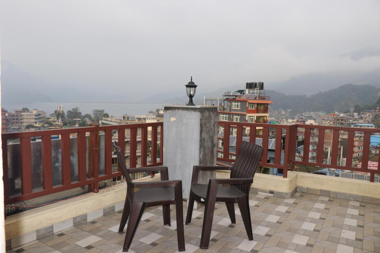 Hotel Visitors Inn , Pokhara Eksteriør billede